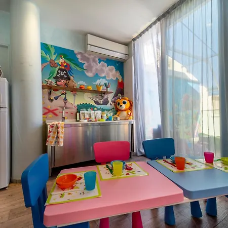 Baby Family Hotel Alda Amelia-2